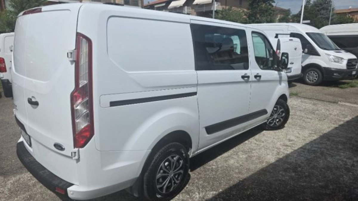 Ford Transit Custom Furgone 300 2.0 EcoBlue 130 PC-DC Furgone Trend (4)