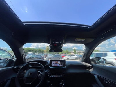 Peugeot 2008 1.2 hybrid GT 145cv e-dcs6 (10)