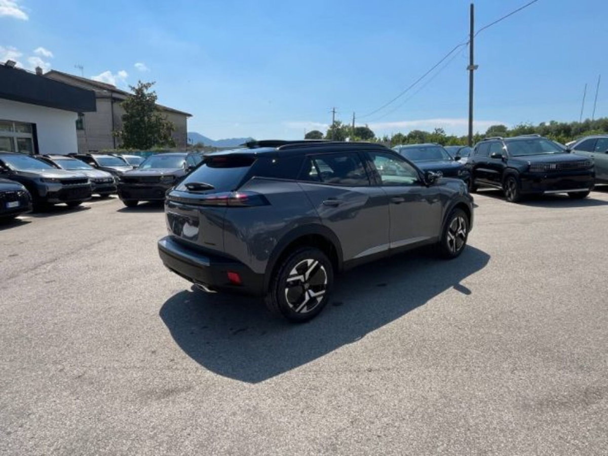 Peugeot 2008 1.2 hybrid GT 145cv e-dcs6 (2)