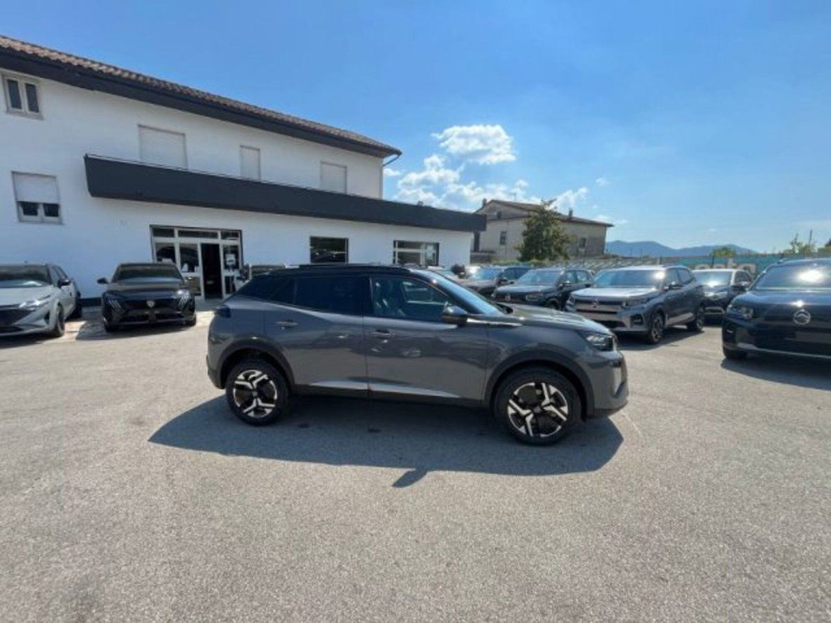 Peugeot 2008 1.2 hybrid GT 145cv e-dcs6 (3)