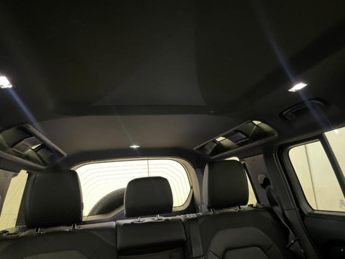 Land Rover Defender 110 3.0d mhev X-Dynamic SE awd 200cv auto 7p.ti (17)