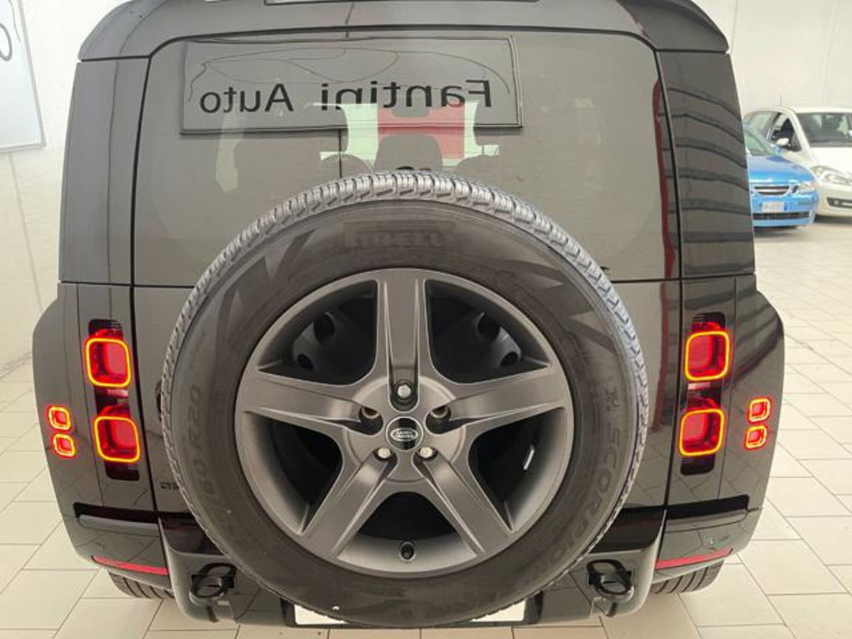 Land Rover Defender 110 3.0d mhev X-Dynamic SE awd 200cv auto 7p.ti (4)