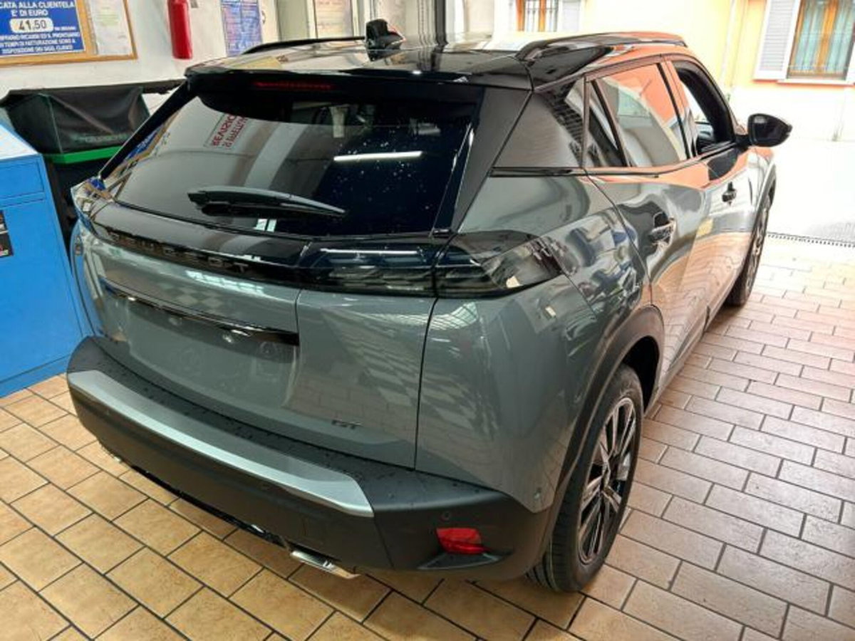 Peugeot 2008 50 kWh GT (2)