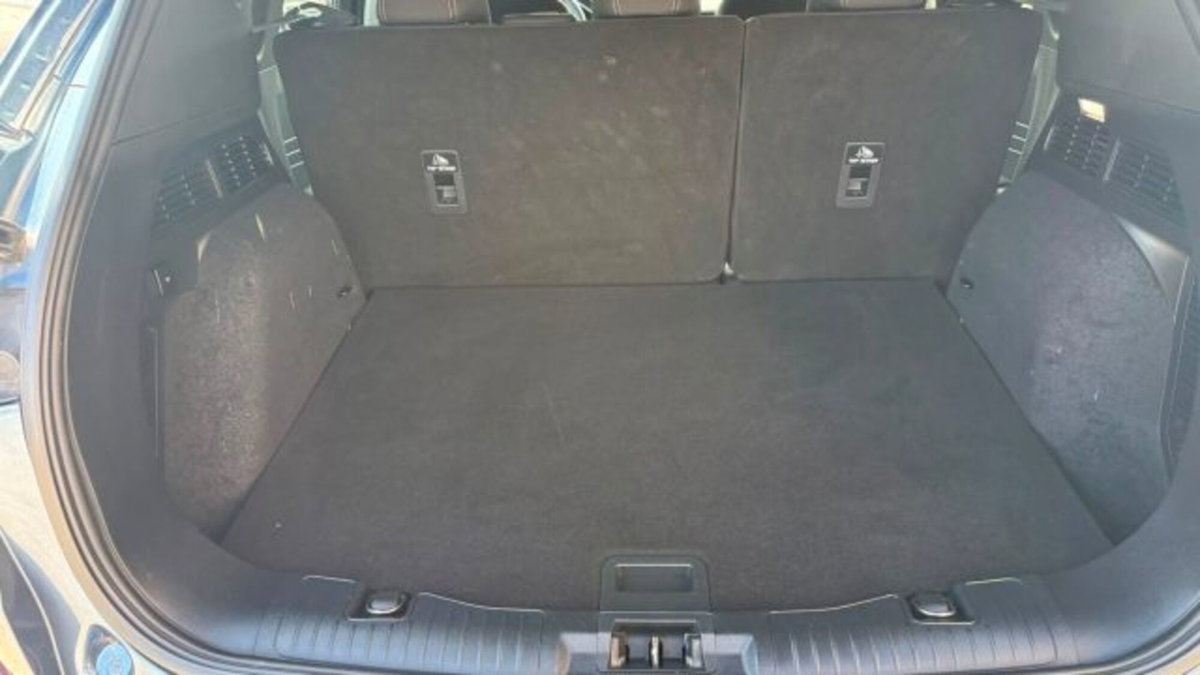 Ford Kuga 2.0 EcoBlue Hybrid 150 CV 2WD Titanium (19)