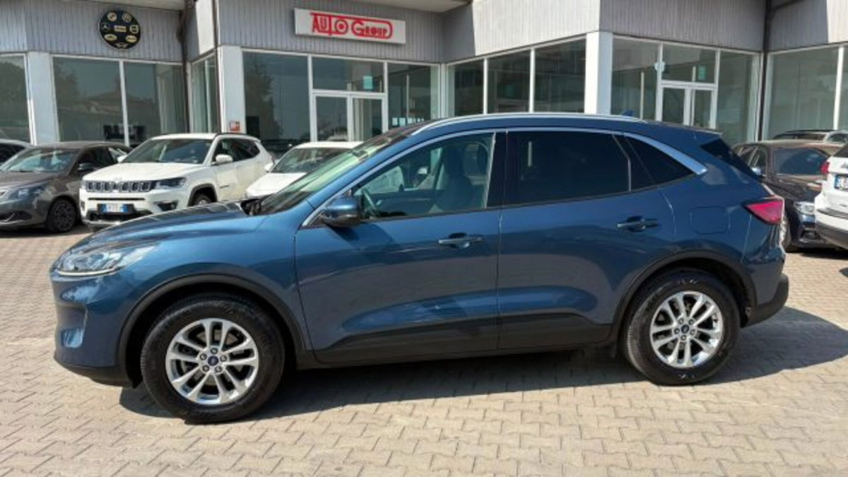 Ford Kuga 2.0 EcoBlue Hybrid 150 CV 2WD Titanium (5)