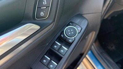 Ford Kuga 2.0 EcoBlue Hybrid 150 CV 2WD Titanium (8)