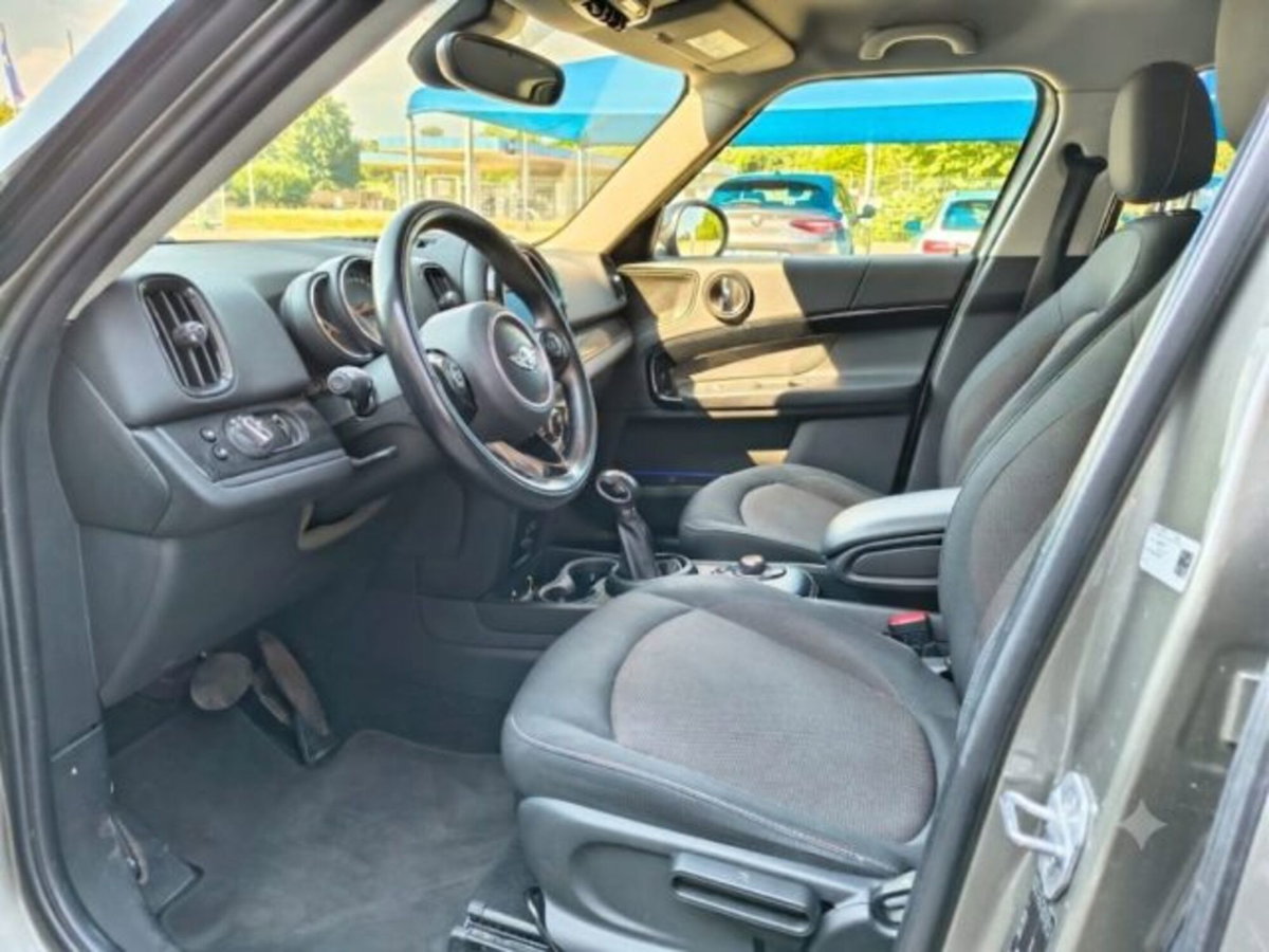 MINI Mini Countryman 2.0 Cooper D Hype Countryman ALL4 Automatica (10)