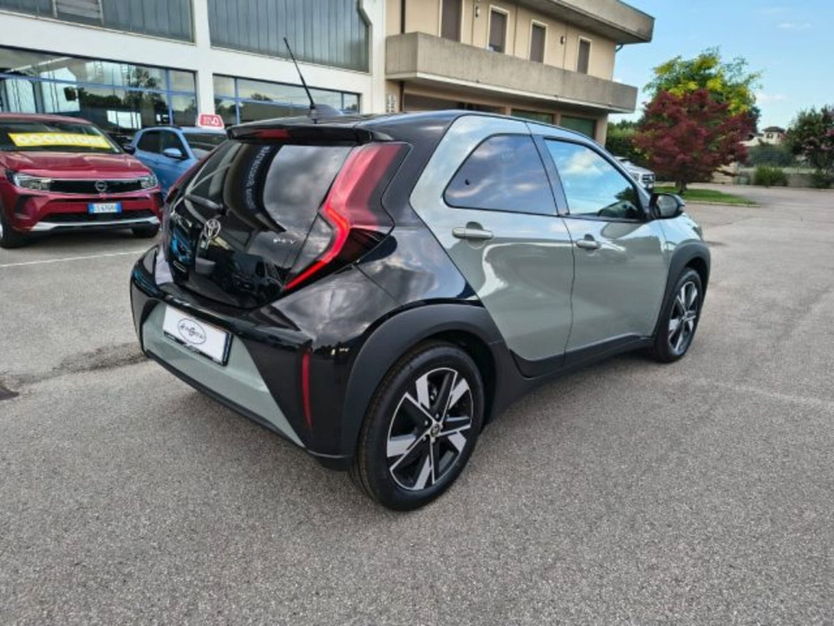 Toyota Aygo X 1.5 hybrid Icon e-cvt (5)
