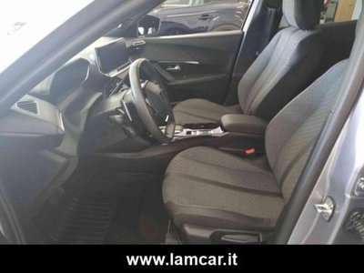 Peugeot 2008 1.2 hybrid Allure 145cv e-dcs6 (10)