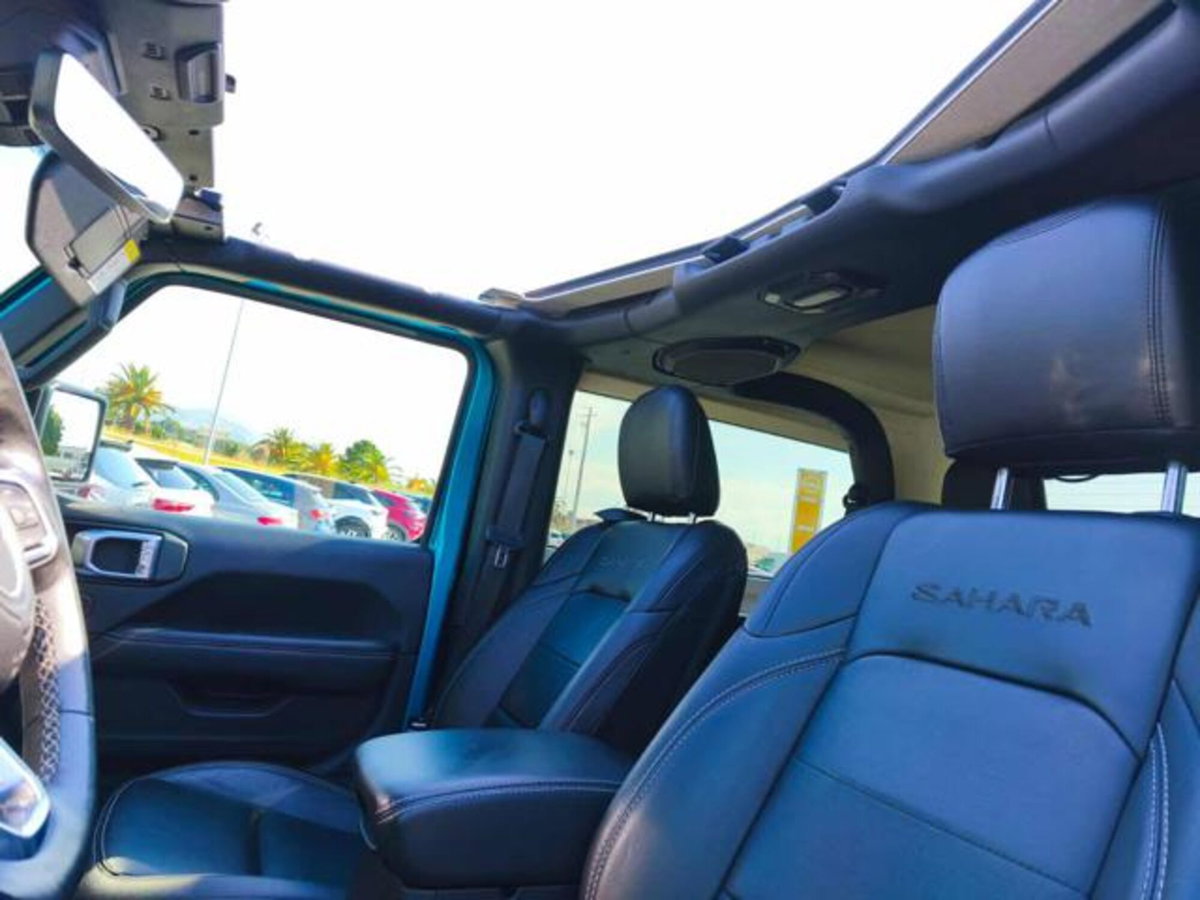 Jeep Wrangler Unlimited 2.2 Mjt II Night Eagle (11)
