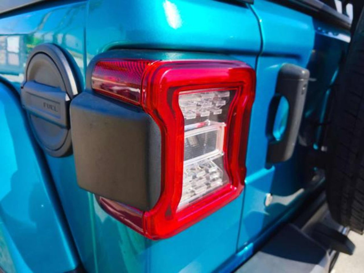 Jeep Wrangler Unlimited 2.2 Mjt II Night Eagle (9)