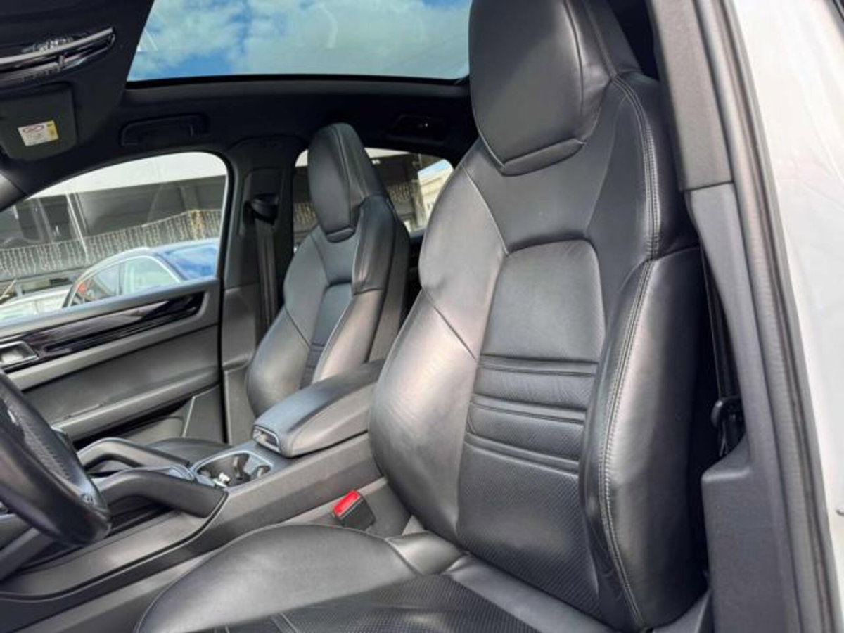 Porsche Cayenne Coupé 3.0 V6 (14)