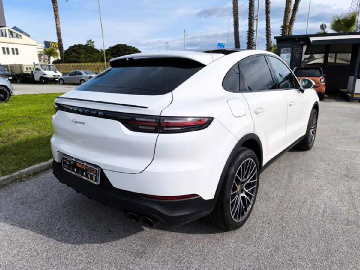 Porsche Cayenne Coupé 3.0 V6 (3)