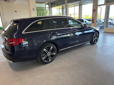 Mercedes-Benz Classe C Station Wagon 300 de Auto EQ-Power Premium (10)