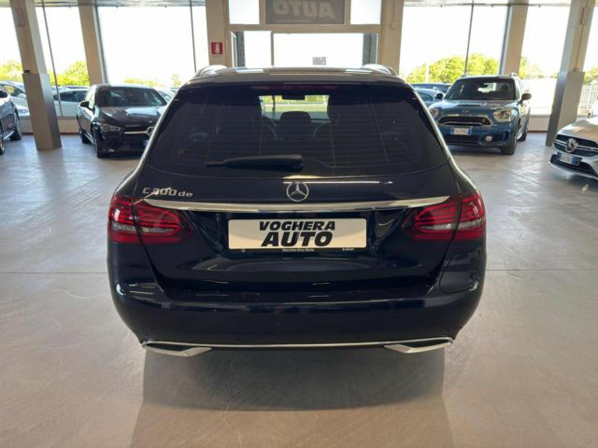 Mercedes-Benz Classe C Station Wagon 300 de Auto EQ-Power Premium (4)