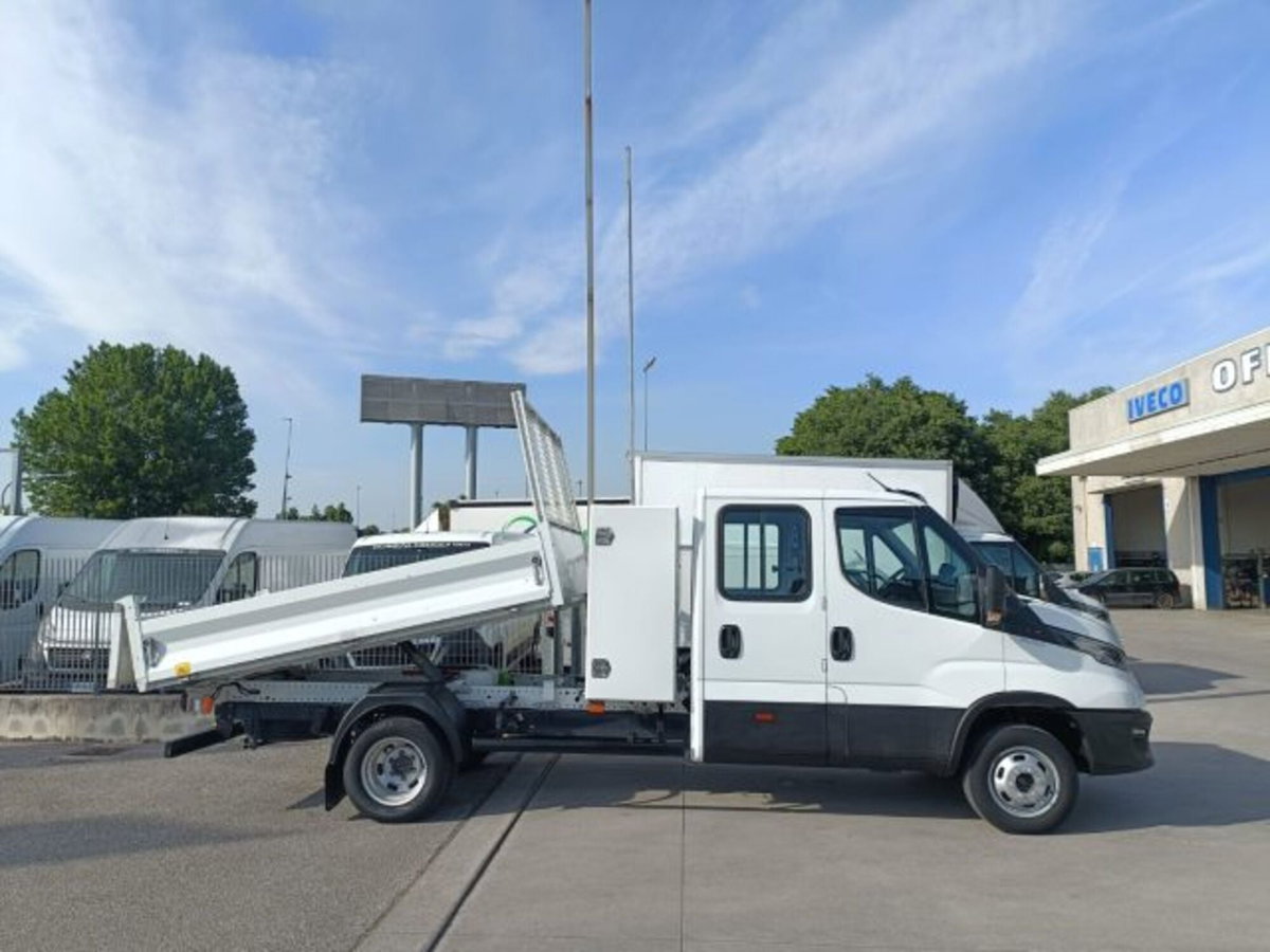 Iveco Daily Furgone 35S16HV 3.0 HPT PLM-TA Furgone (3)