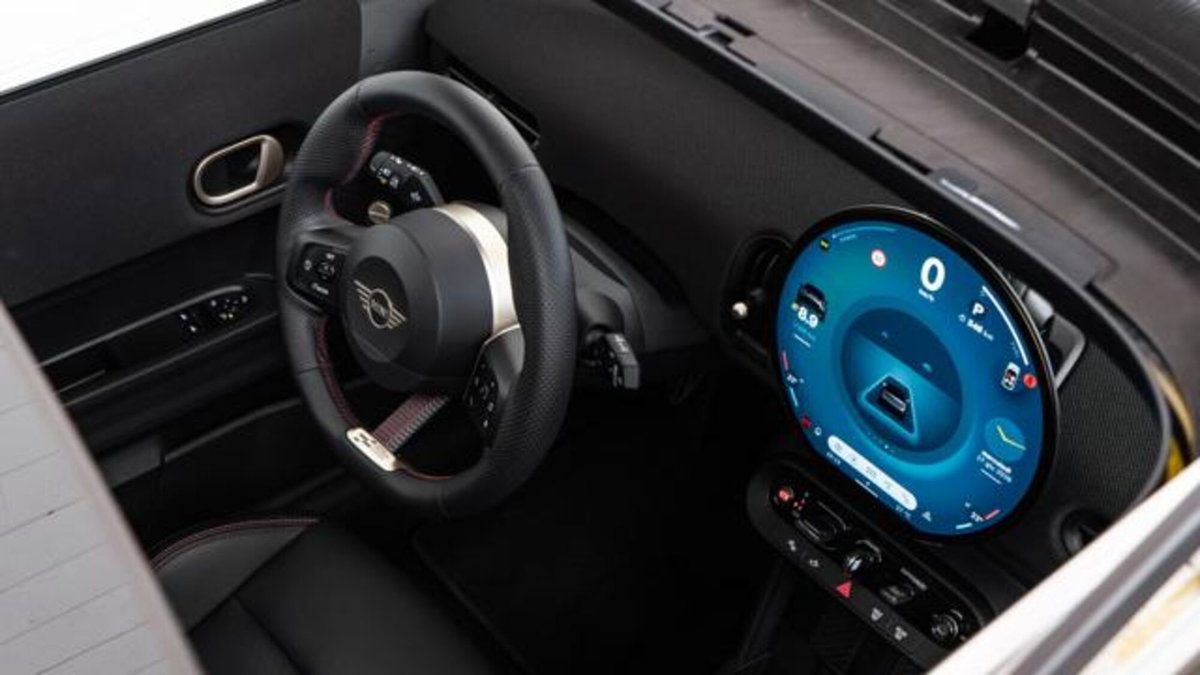 MINI Mini 2.0 John Cooper Works JCW (15)