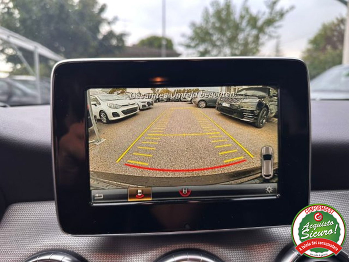 Mercedes-Benz CLA Shooting Brake 200 Premium (17)