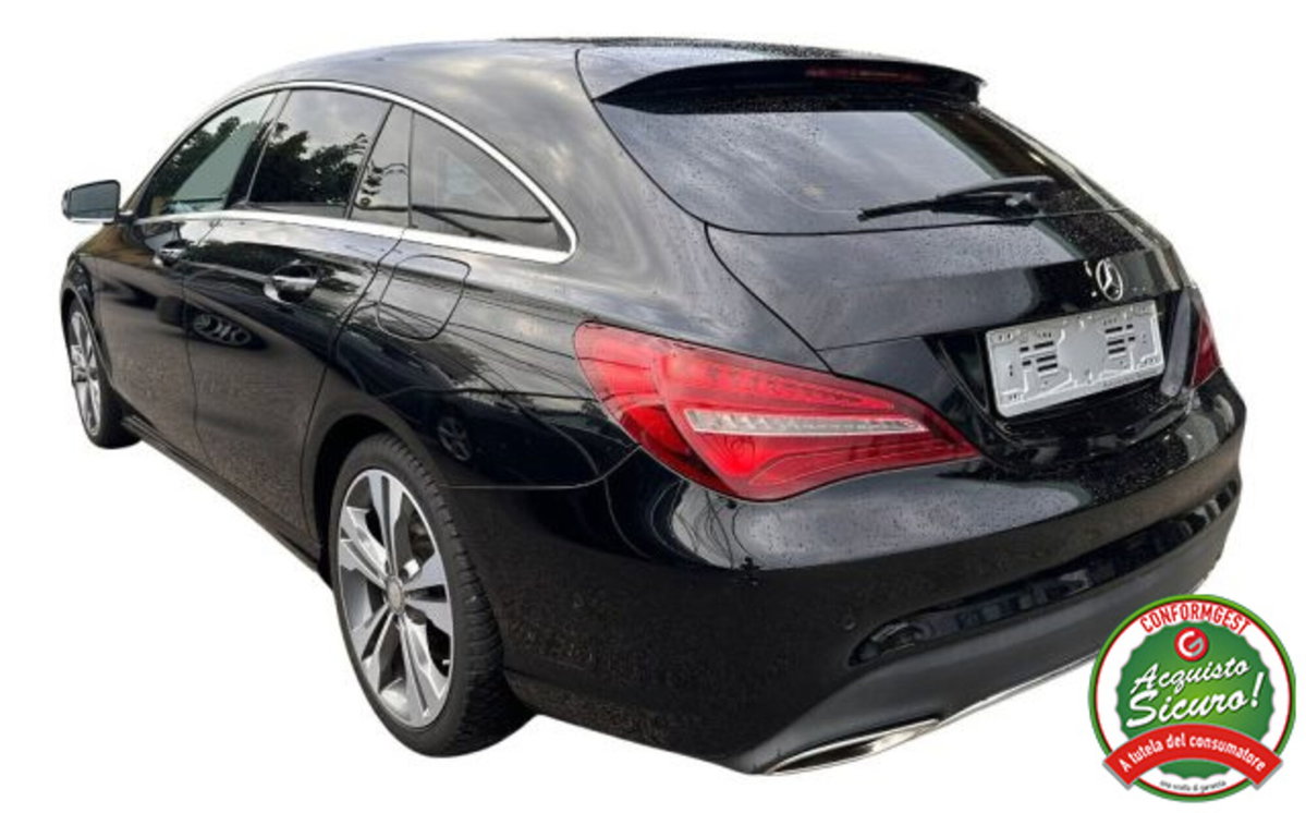 Mercedes-Benz CLA Shooting Brake 200 Premium (3)