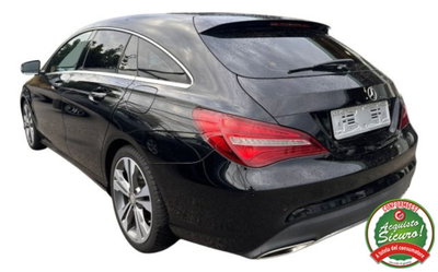 Mercedes-Benz CLA Shooting Brake 200 Premium (3)