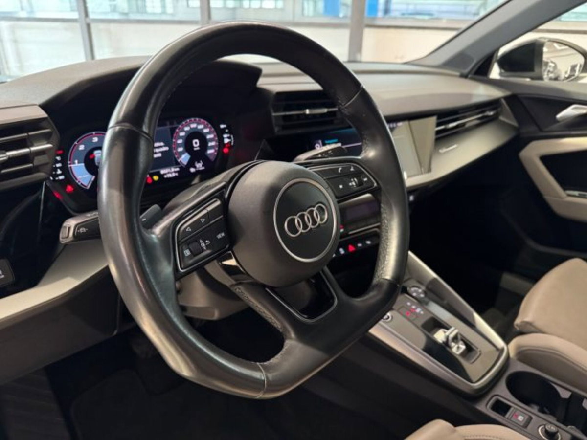 Audi A3 Sportback 35 TDI S tronic S line edition (14)