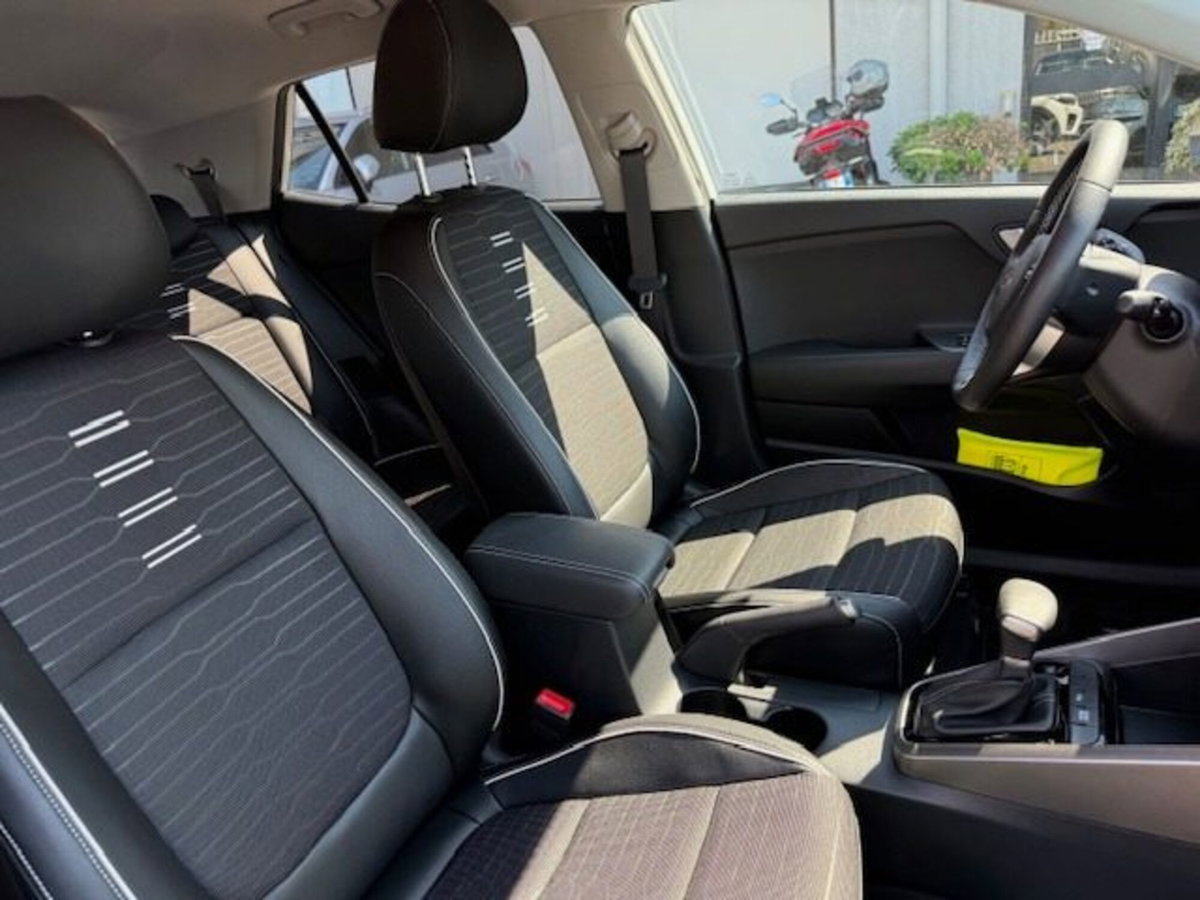 Kia Stonic 1.0 T-GDi 120 CV MHEV DCT GT Line (10)