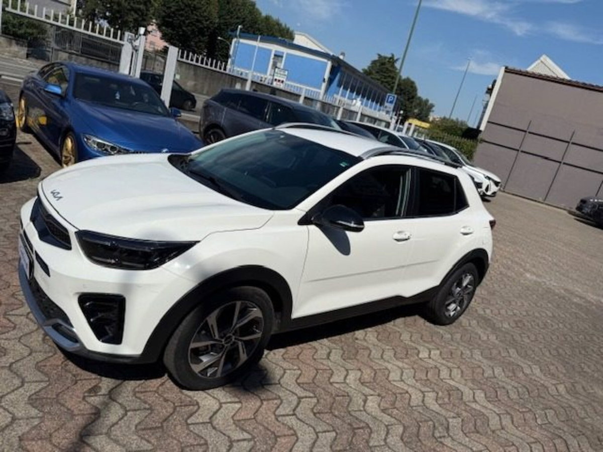 Kia Stonic 1.0 T-GDi 120 CV MHEV DCT GT Line (4)
