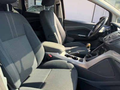 Ford C-Max 1.6 TDCi 95CV Titanium (12)