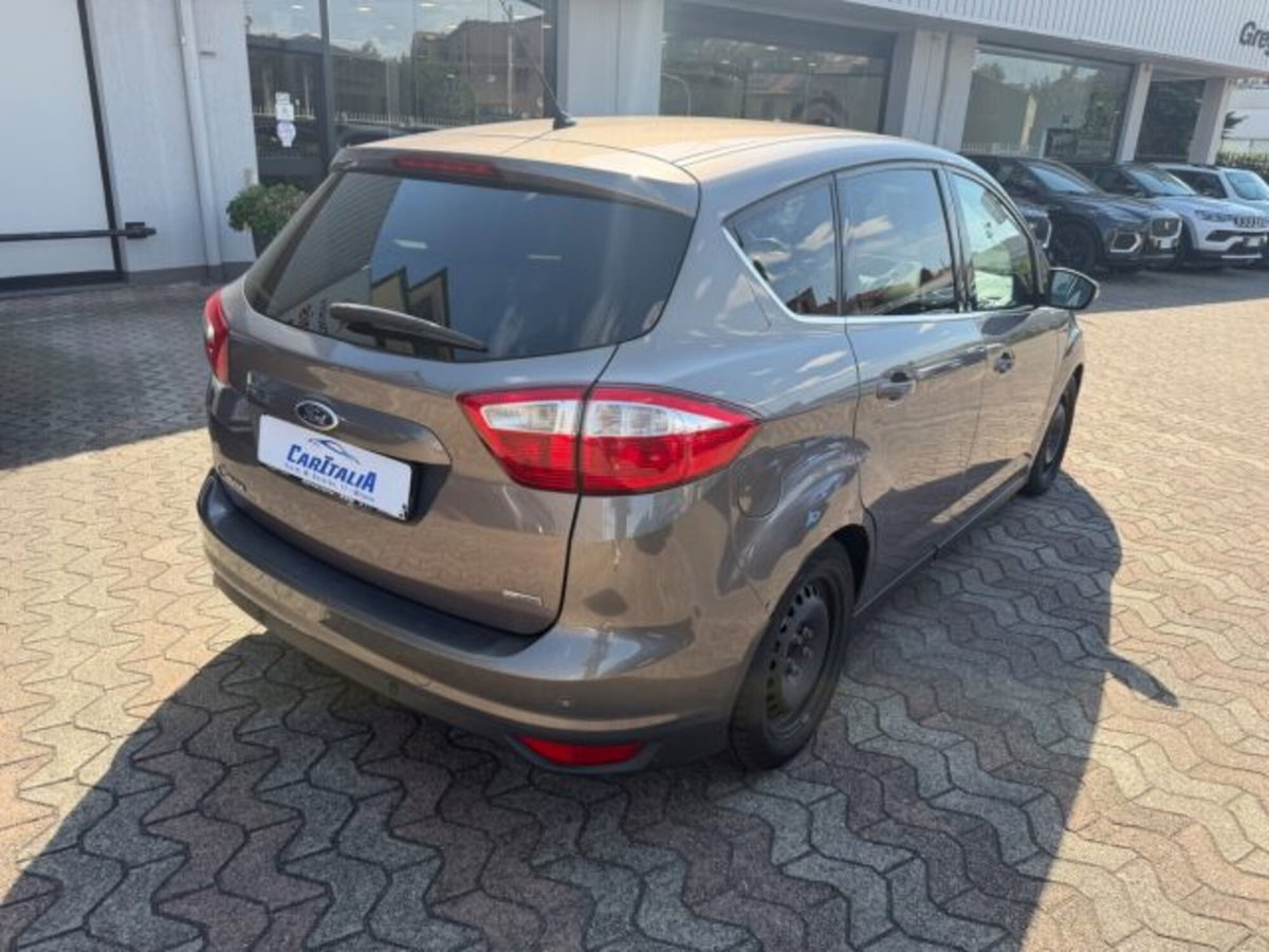 Ford C-Max 1.6 TDCi 95CV Titanium (3)