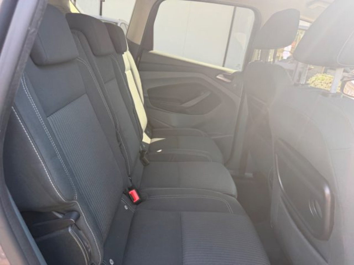 Ford C-Max 1.6 TDCi 95CV Titanium (8)