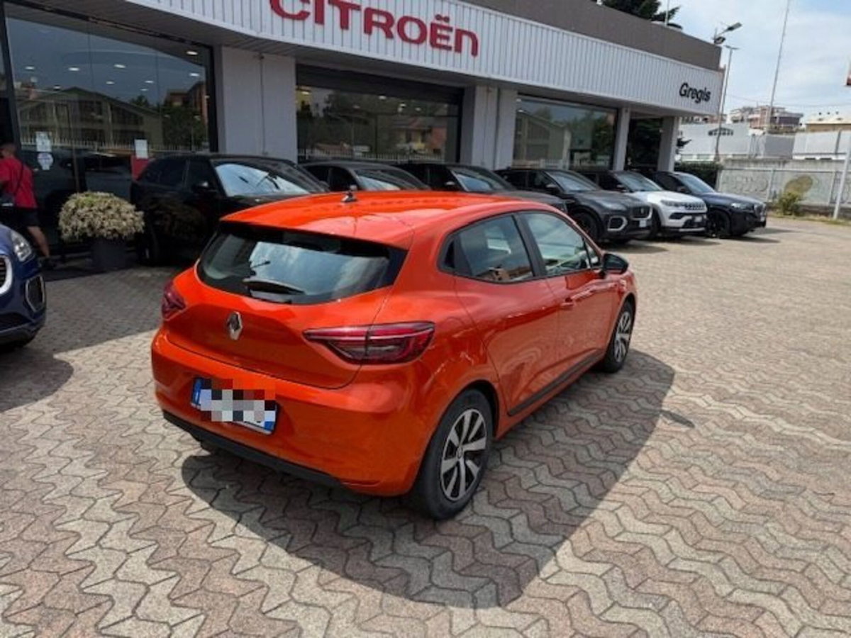 Renault Clio Full Hybrid E-Tech 145 CV 5 porte Equilibre (5)