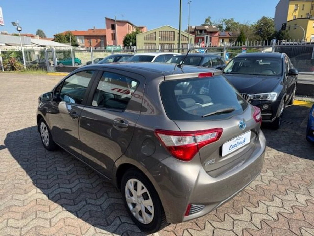 Toyota Yaris 1.5 Hybrid 5 porte Energy (3)