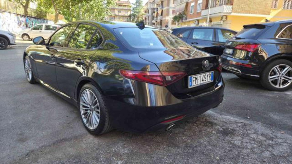 Alfa Romeo Giulia 2.2 Turbodiesel 180 CV AT8 Eco Business (6)