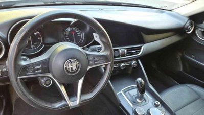 Alfa Romeo Giulia 2.2 Turbodiesel 180 CV AT8 Eco Business (7)