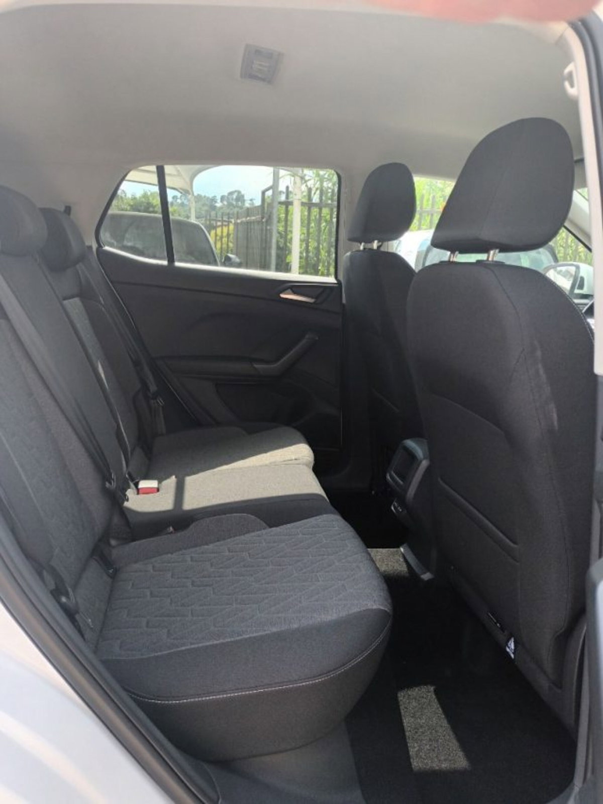 Volkswagen T-Cross 1.0 TSI Sport (7)