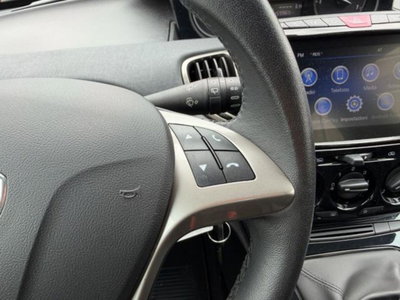 Lancia Ypsilon 1.0 FireFly 5 porte S&S Hybrid Gold Plus (19)