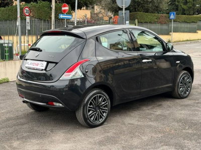 Lancia Ypsilon 1.0 FireFly 5 porte S&S Hybrid Gold Plus (6)
