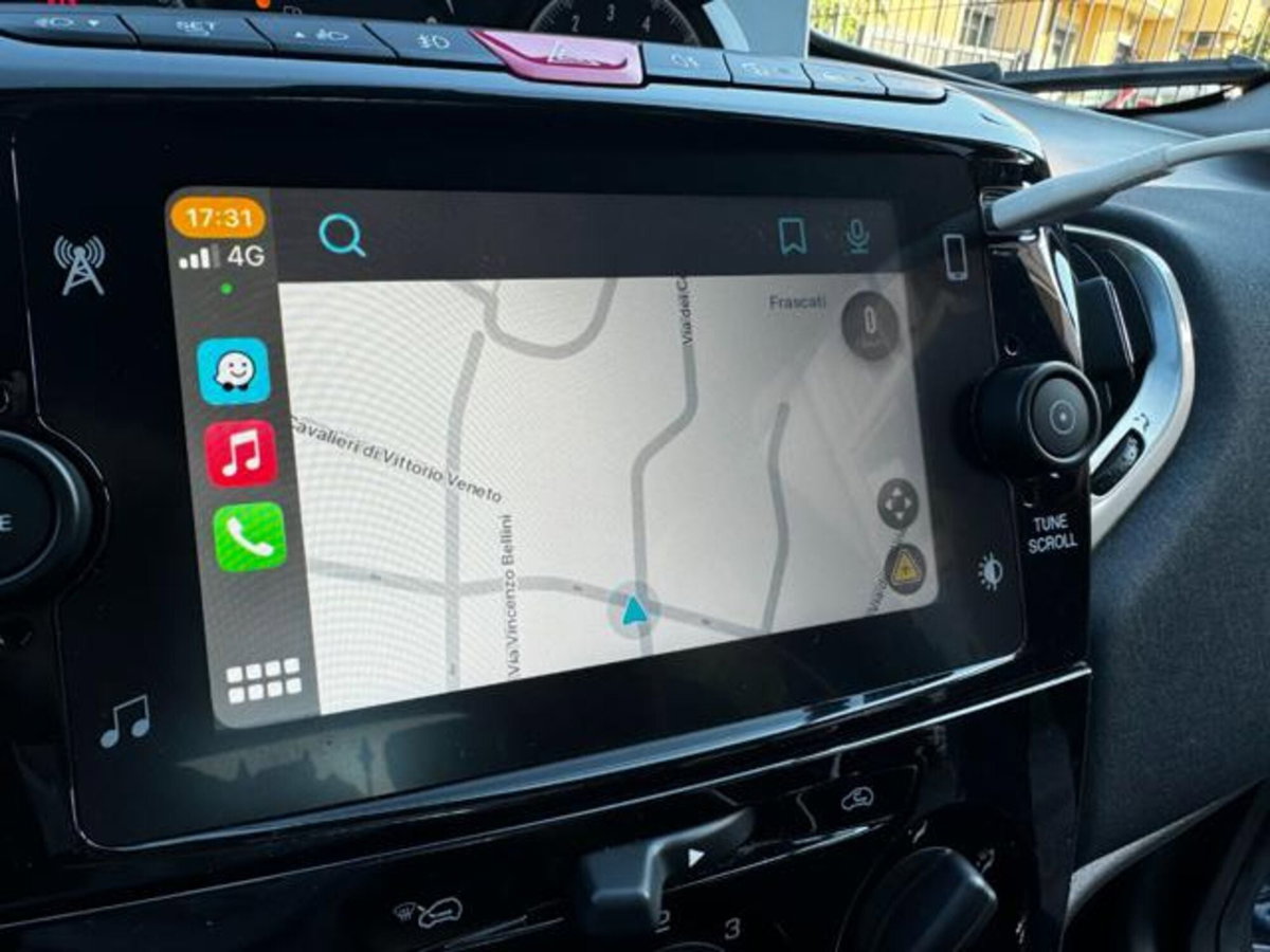 Lancia Ypsilon 1.0 FireFly 5 porte S&S Hybrid Gold Plus (9)