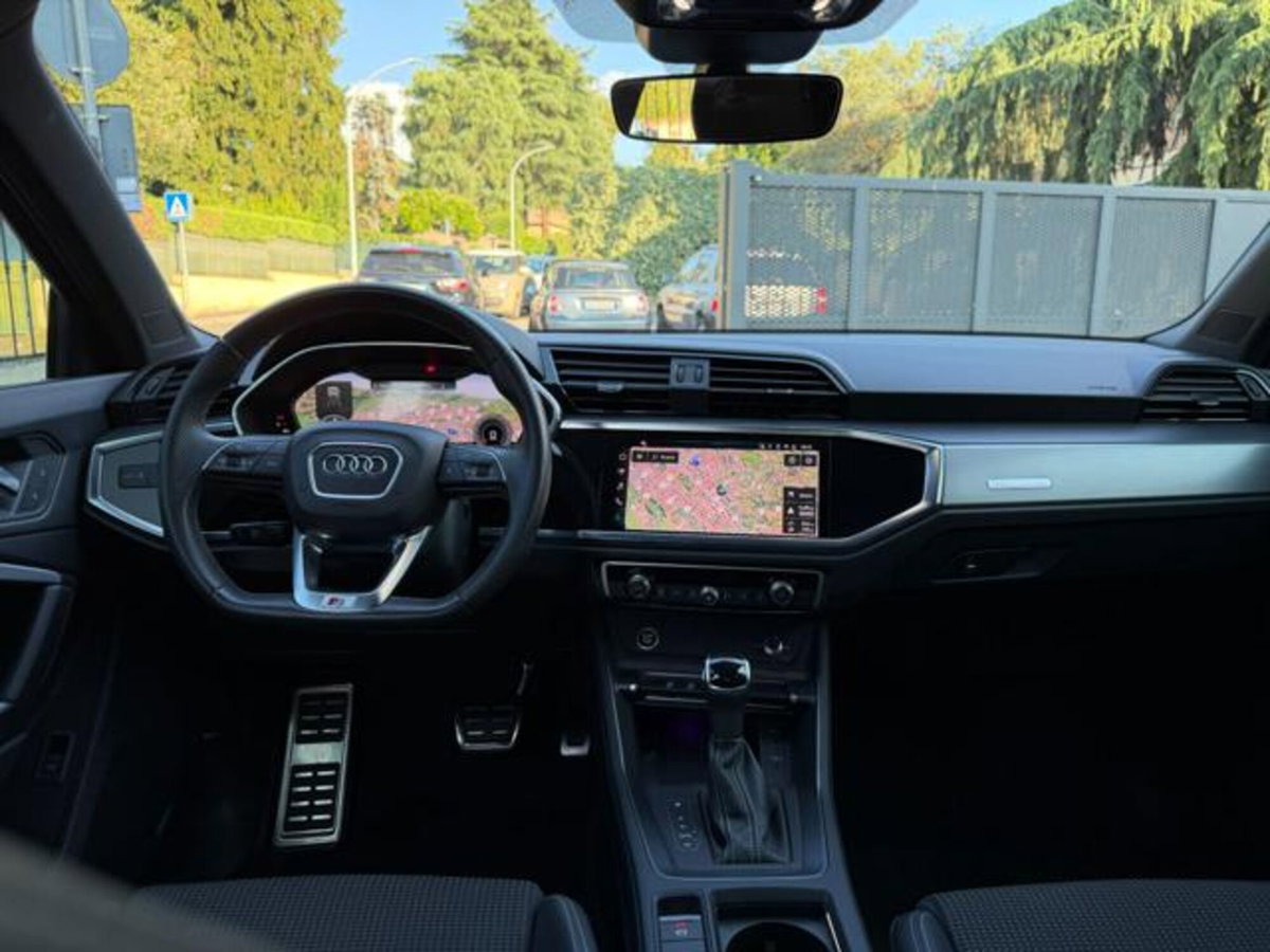 Audi Q3 Sportback 35 TDI quattro S tronic S line edition (11)