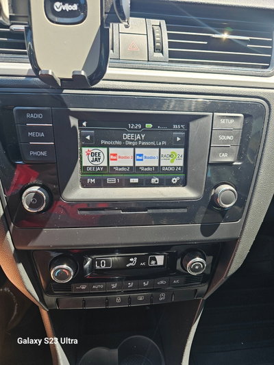 Skoda Rapid Spaceback TDI 90 CV ScoutLine (15)