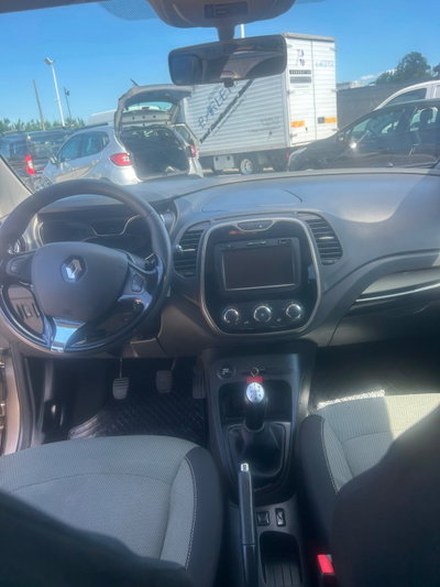 Renault Captur 1.5 dCi 8V 90 CV EDC Energy R-Link (8)