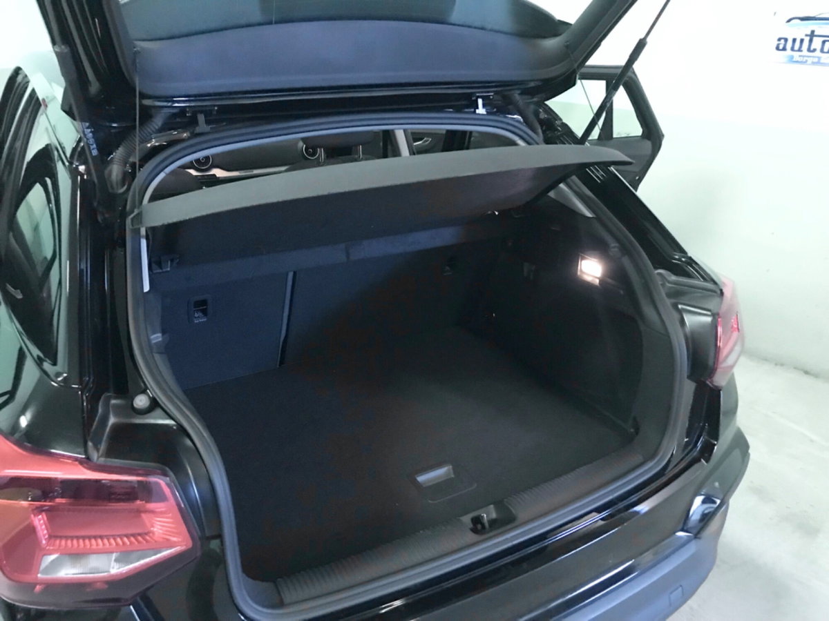 Audi Q2 Q2 30 TFSI Business (15)