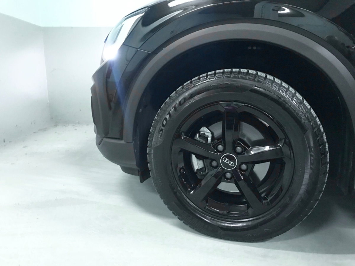 Audi Q2 Q2 30 TFSI Business (17)