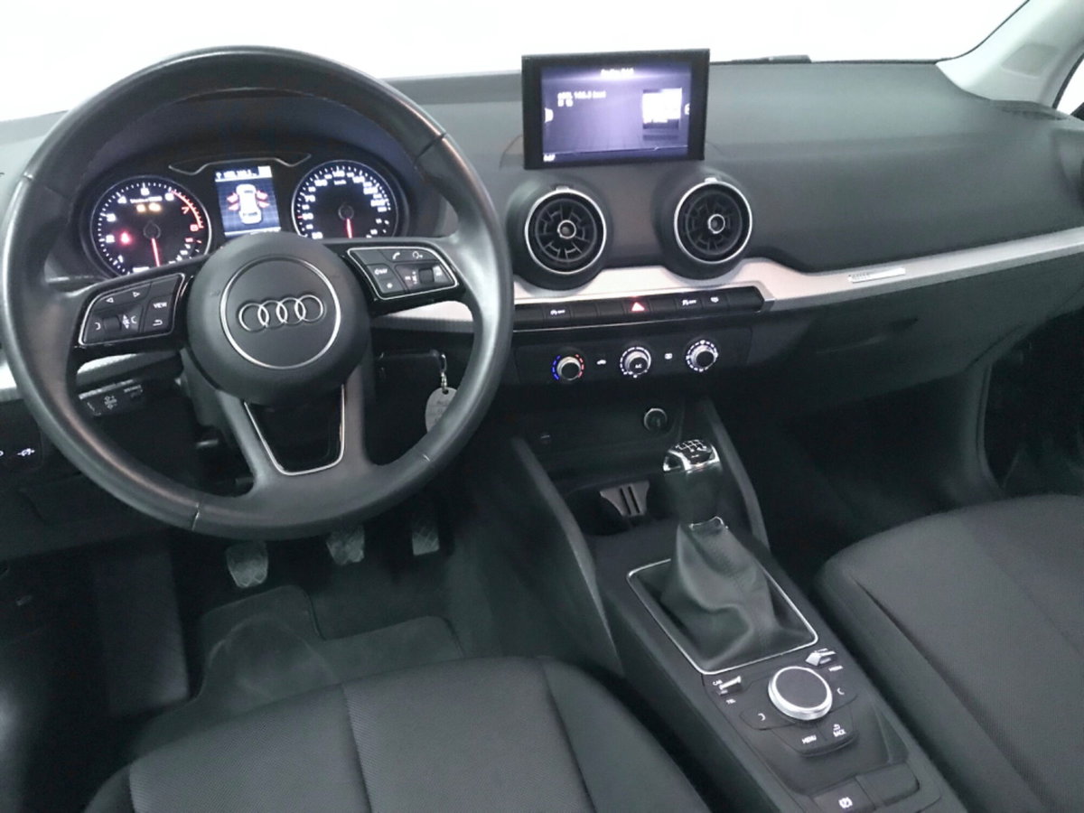 Audi Q2 Q2 30 TFSI Business (8)
