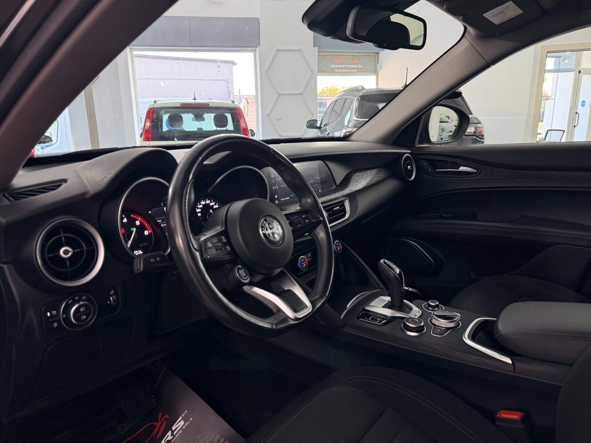 Alfa Romeo Stelvio Stelvio 2.2 Turbodiesel 160 CV AT8 RWD Super Business (17)