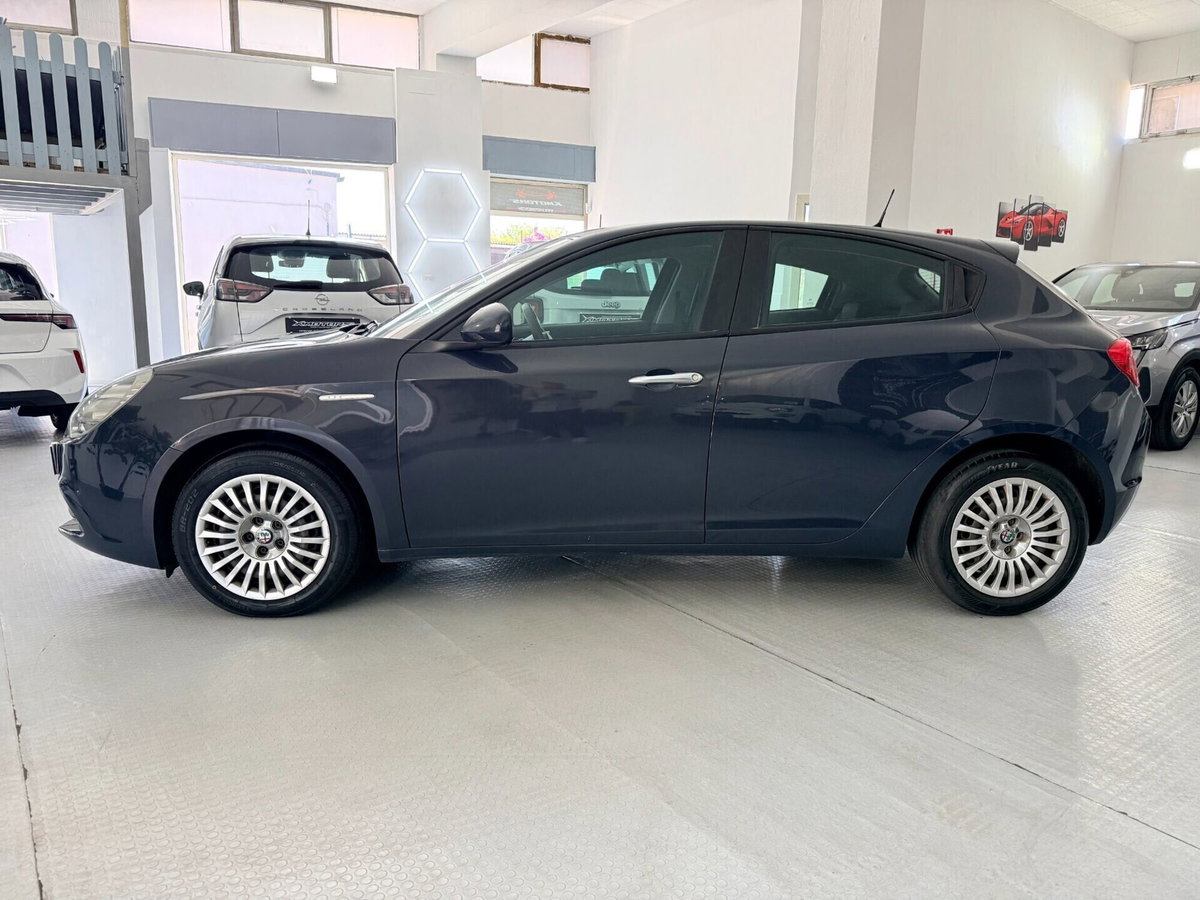 Alfa Romeo Giulietta 1.6 JTDm Ti 120cv (4)