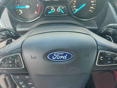 Ford Kuga 2.0 TDCI 150 CV S&S 4WD Powershift Vignale (16)