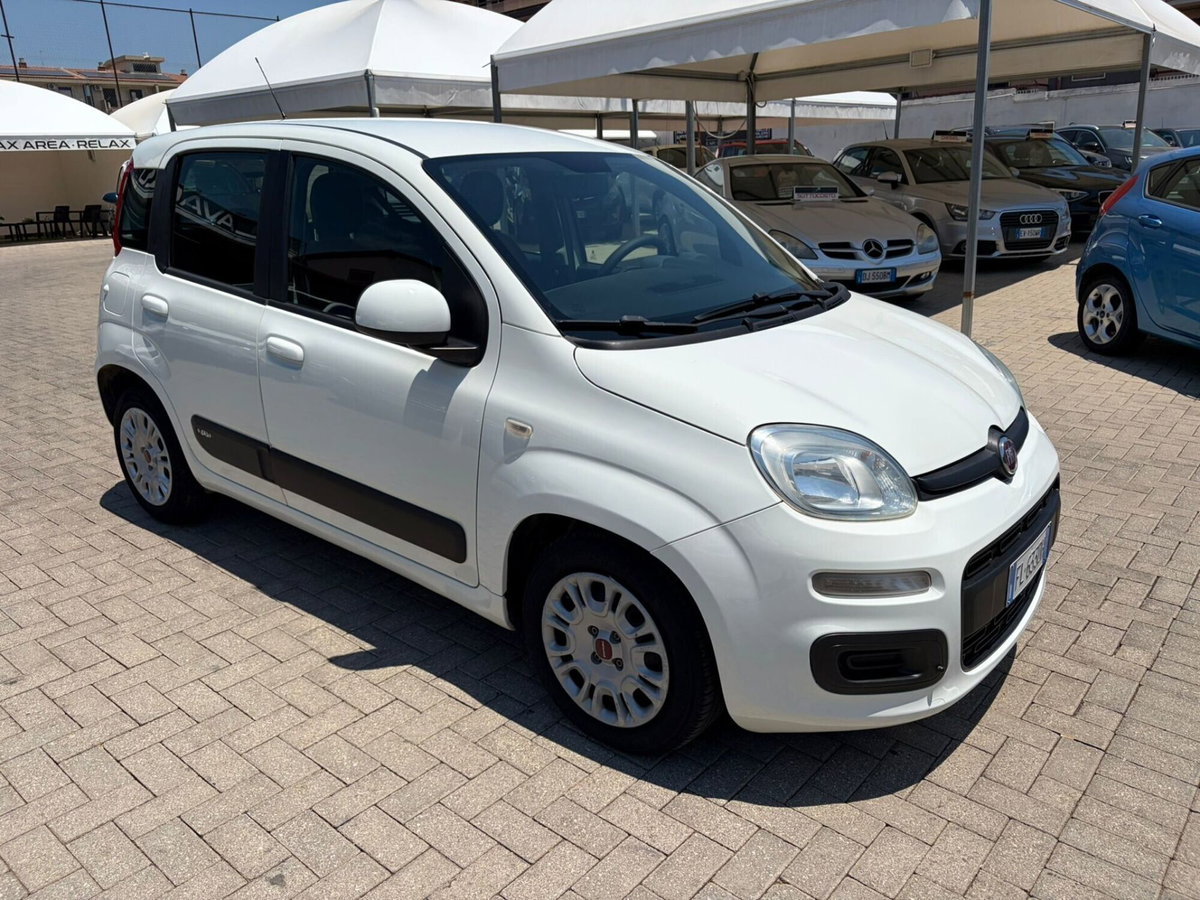 Fiat Panda 1.3 MJT 95 CV S&S Lounge (2)