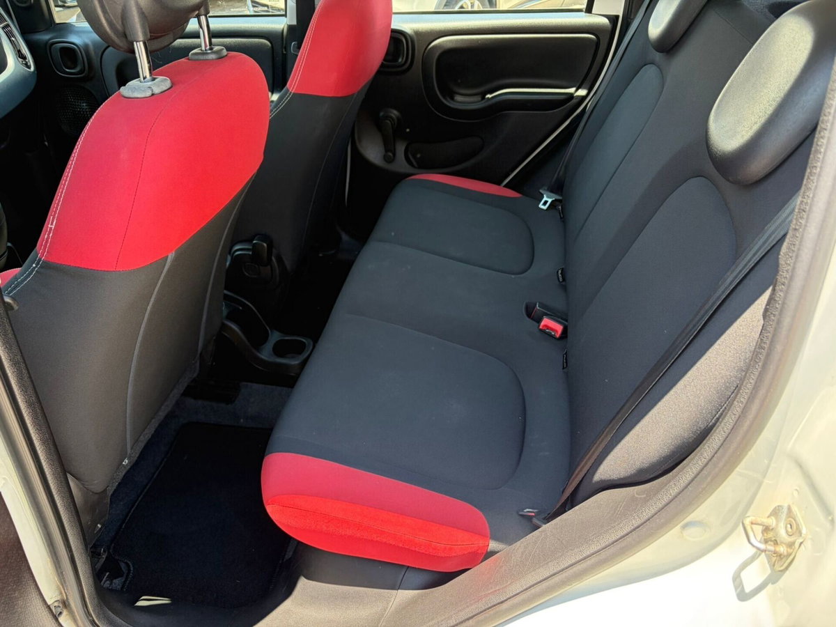 Fiat Panda 1.3 MJT 95 CV S&S Lounge (8)