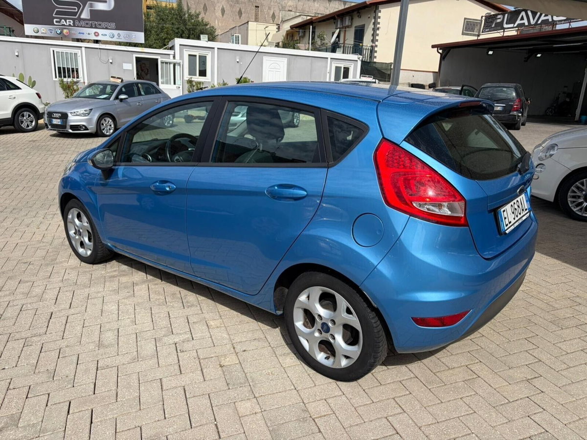 Ford Fiesta Ikon 1.2 82CV 3 porte (3)